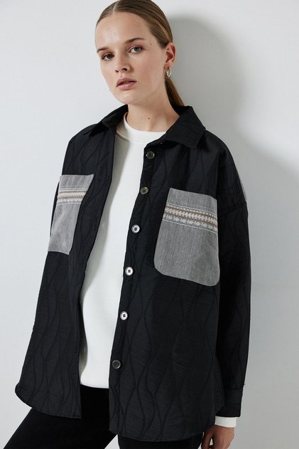 Stepped Jacket with Embroidery on the Back