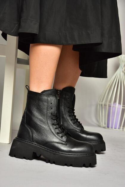 T 380170003 Black Genuine Leather Thick Soled Women's Boots