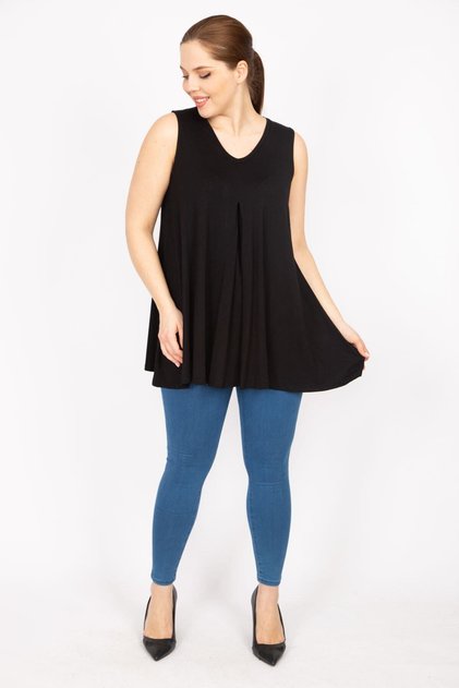 Women's Black Plus Size Front A Pleated Blouse 65n35858