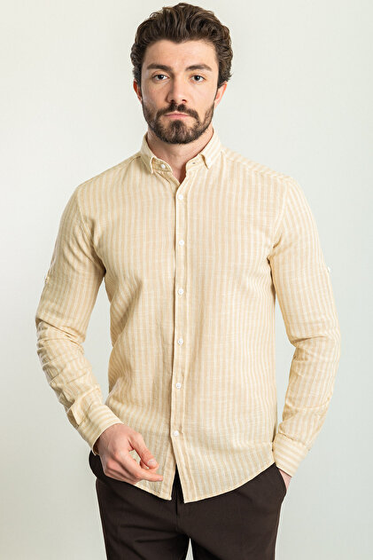 SHIRT TOP BUTTONED