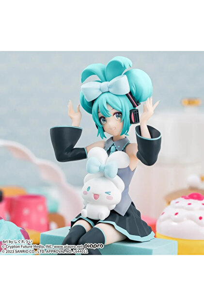 MYCH Hatsune Miku x Cinnamoroll Luminasta Vocaloid Figure Virtual