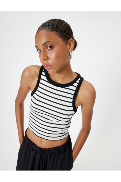 Crop Top Sleeveless Slim Fit Crew Neck
