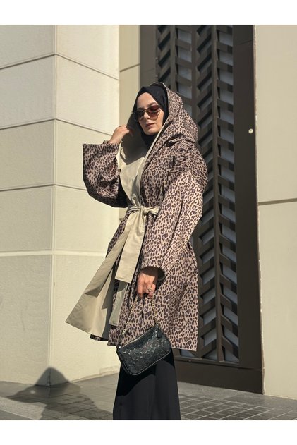 Çift taraflı Leopar Desenli Yağmurluk