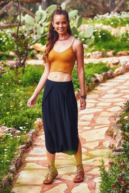 Trousers - Black - Relaxed fit
