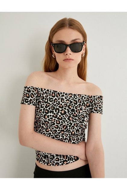 Leopar Desenli Crop Bluz Kayık Yaka Slim Fit Bürümcük