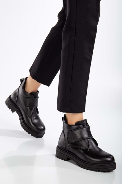Women's Genuine Leather Velcro Easy-To-Wear Casual Boots - Black