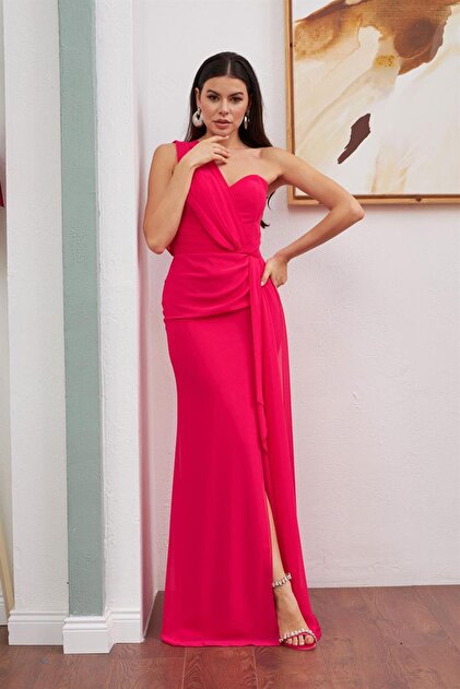 Rochie de seară lungă din șifon fucsia cu un umăr
