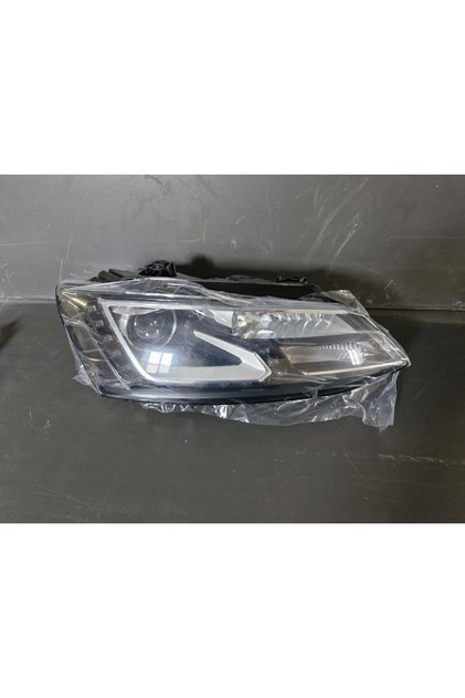 VOLKSWAGEN JETTA LEDLİ SAĞ ÖN FAR SIFIR 2011-2017