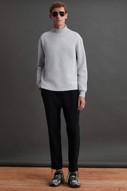 Wallace Men's 3 Thread Ribbed Ornamental Label Detailed Stand Collar Grimelange Sweatshirt