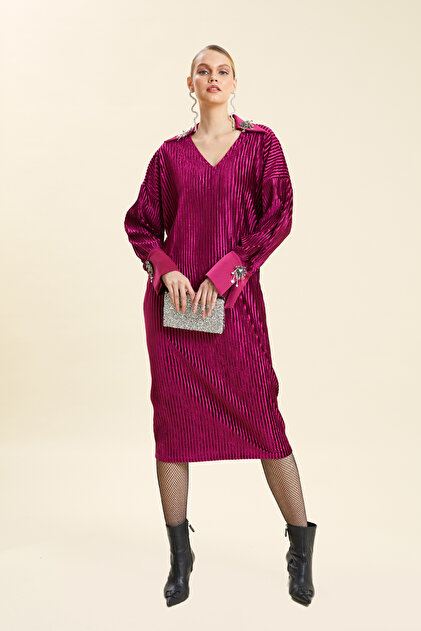 VERDA V-Neck Embroidered Velvet Evening Dress Plus Size- Trendyol VERDA V-Neck Embroidered Velvet Evening Dress Plus Size- Trendyol