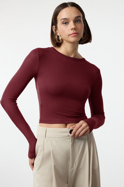 Bordó viszkóz Crew Neck Crop rugalmas kötött blúz TWOAW24BZ00116
