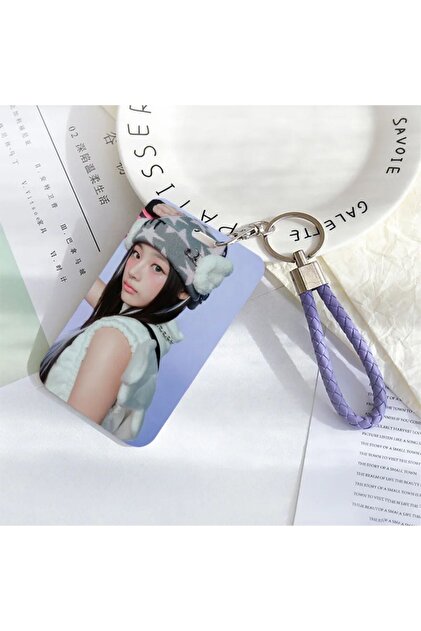 Kpop Dünyasi NEW JEANS '' Minji '' Sert Kapak Card Holder