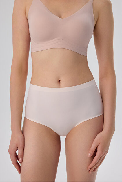 Voyaga etgan xotinlar suratga tushdi Rus porno qoshiqchilar