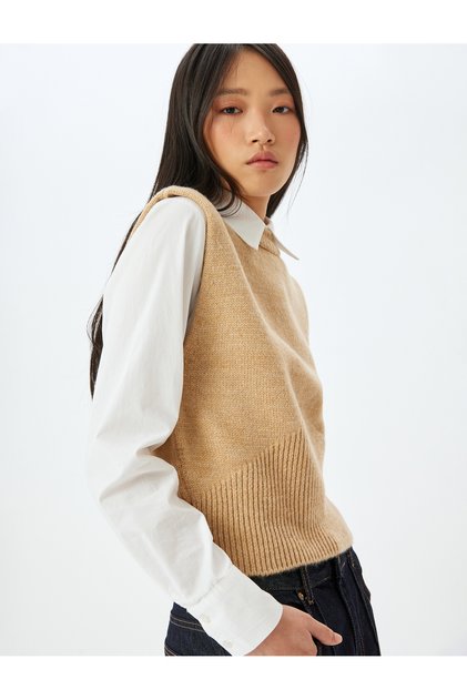 Crew Neck Sleeveless Knitwear Sweater