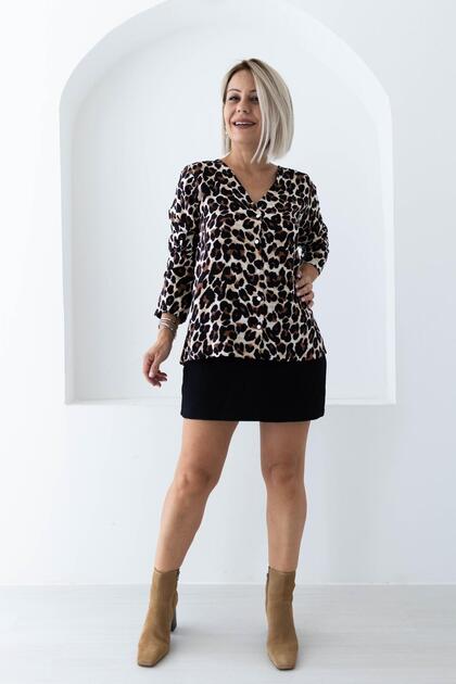 418 Yrc Button Detail V-Neck Leopard Shirt