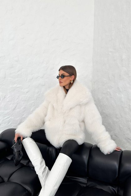 Kadın Oversize Kruvaze Yaka Kürk Mont Xg037