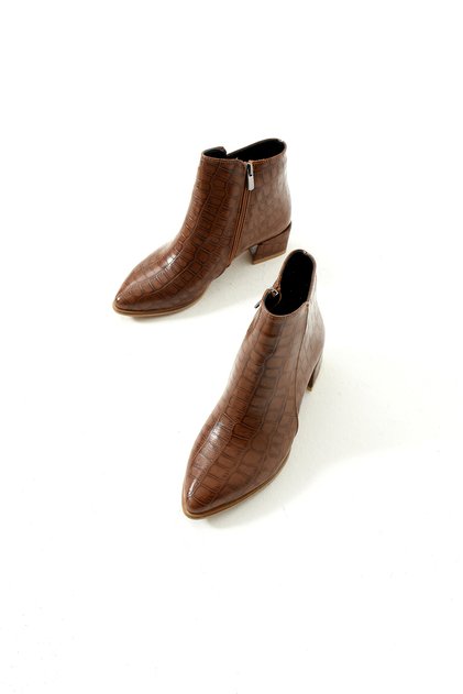 Laura Pointed Toe Pattern Detailed Heeled Boots