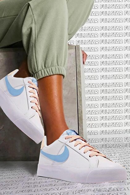 court royale sneaker nike