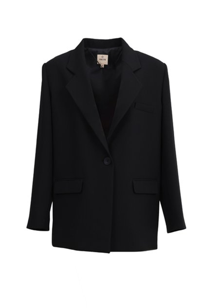 Classic Cut Buttoned Jacket