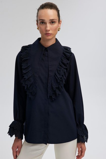 Lace Wide Collar Poplin Shirt