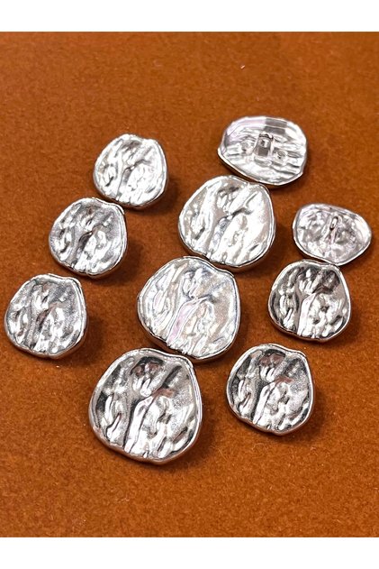 RIO MODEL KRAŞ TASARIM GUMUS METAL DUGME SETI