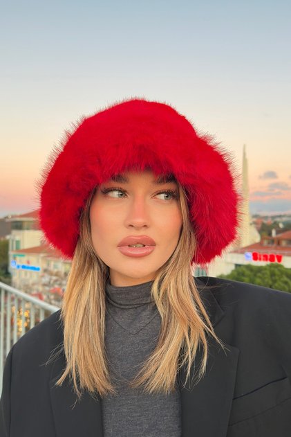 Red Luxury Faux Fur Plush Bucket - Women's Russian Slavic Cinnamon Heart Hat
