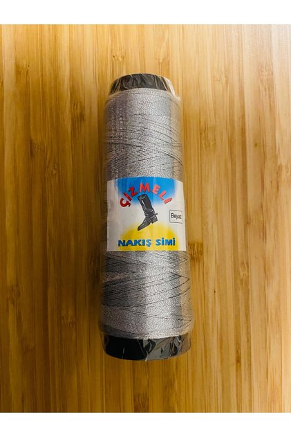 20 de grame de fir de tricotat pentru broderie manuală și lucrări de artizanat. Culoare argintie.