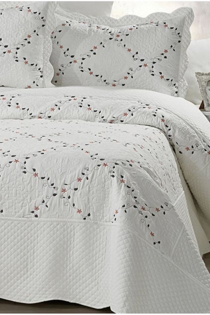 Battal Boy Yatak Örtüsü, King Size, Çeyizlik Kapitone Nakışlı Yatak Örtüsü