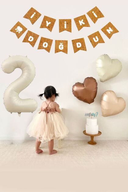 2 Years Birthday Kraft White Happy Birthday Banner 3Pcs Heart Balloon Decoration Set