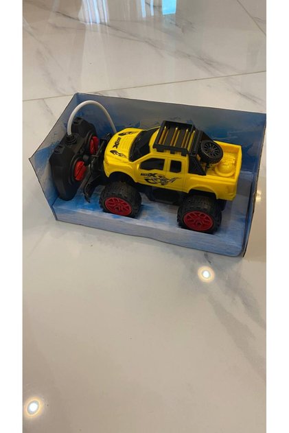 Uzaktan Kumandalı Işıklı Off Road Sarı Jeep Full Fonksiyonlu Pilli Oyuncak Araba