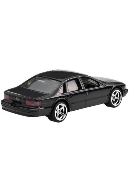 HOT WHEELS Boulevard 96 Chevy Impala SS GJT68 HKF20 - Fiyatı