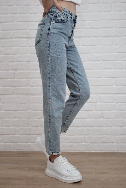 Luna Blue Snow Wash Mom Boyfriend Jean Women's Power Lycra Collector 2024