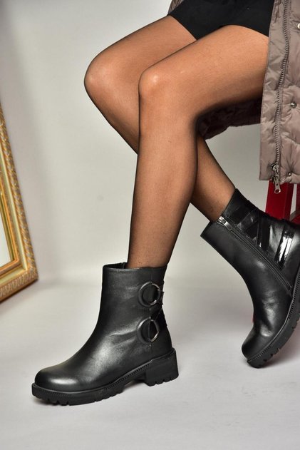 T 654047103 Black Genuine Leather Women's Boots