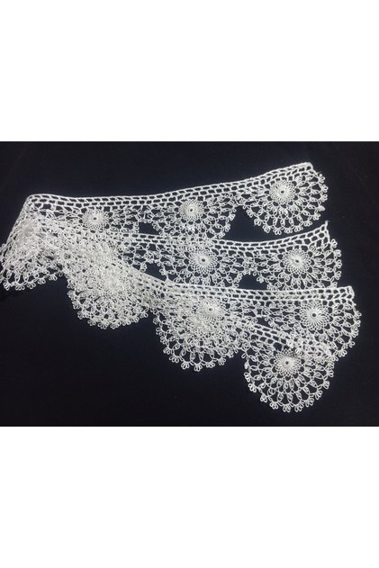 White Needlework - Towel Edge