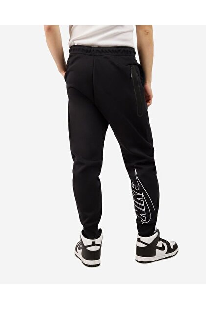Nike Sportswear Tech Fleece Graphic Joggers Erkek Eşofman Altı
