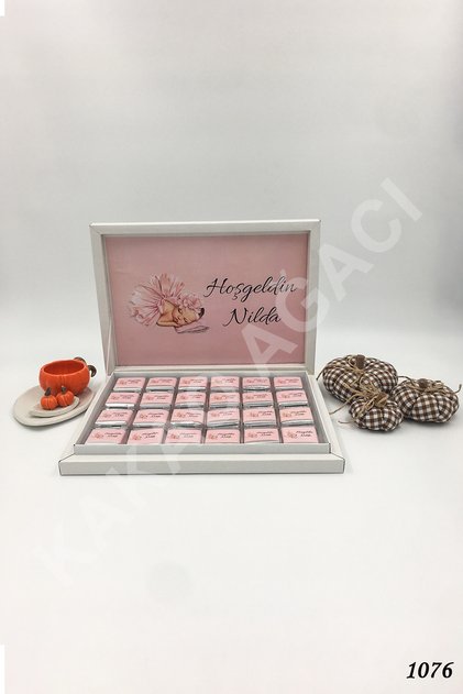 70 Adet Karton Kutu Uyuyan Kız Bebek Çikolatası