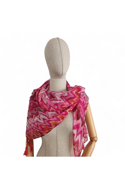 Tulip Garden Women's Shawl