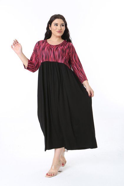 Women's Plus Size Black Relaxed Fit Crew Neck Capri Sleeve Dress 65N38580