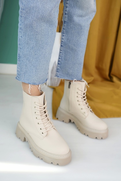 Women's Lace-Up Beige Inside Feather Boots