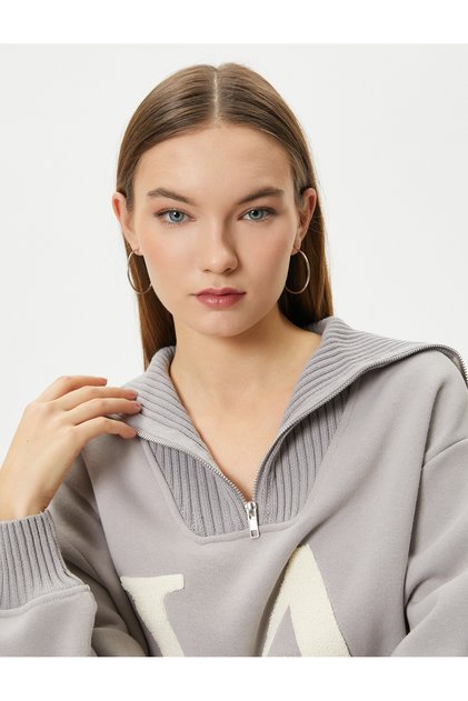 Oversize College Sweatshirt Half Zipper Embroidered Ribbed