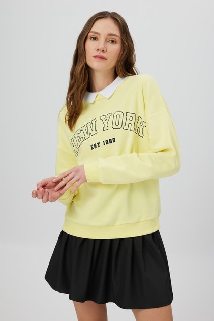 Triko Yakalı Kolej Baskılı Sweatshirt