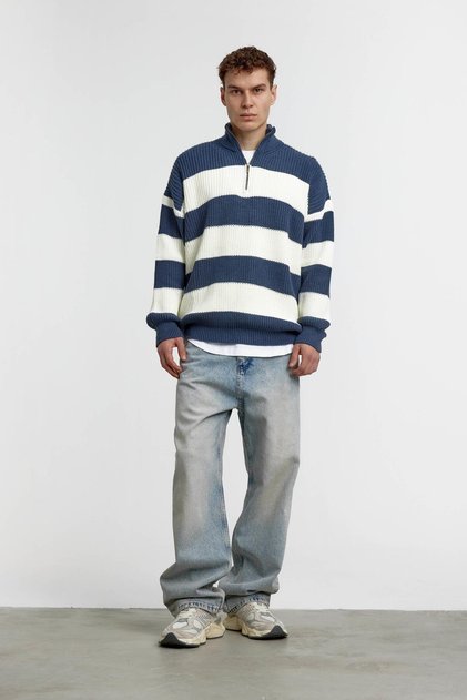 Men's Knitwear White Knitted Indigo Oversize Knitwear Fabric