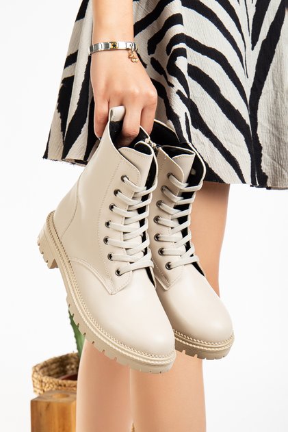Women's Cream Boots Cold Resistant Non-Slip Rubber Sole Winter Boots