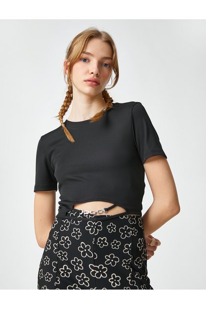 Crop Tshirt Short Sleeve Crew Neck Metal Accessories