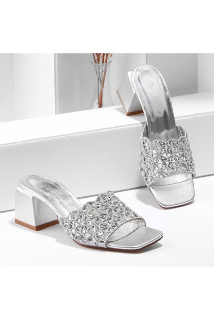 Women's Silver Stone Detailed Heeled Slippers