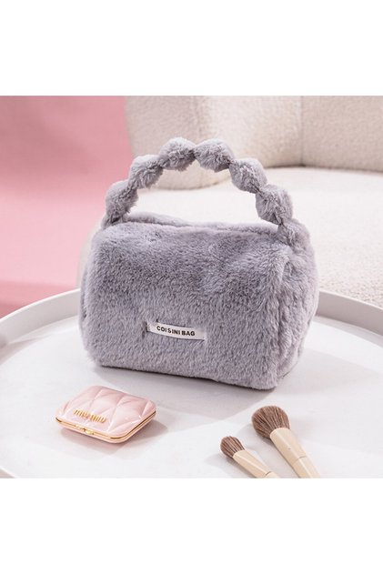 Peluş Makyaj Kozmetik Bakım Malzemesi Çantası ve Kürklü Seyahat Organizer Çanta
