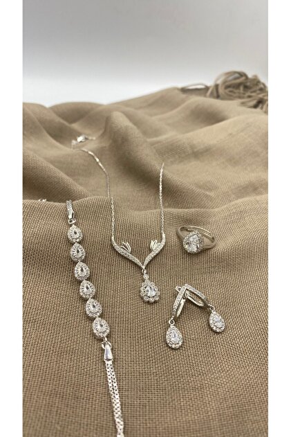 SURA SILVER ZİRKON TAŞ BEYAZ RODYUM DAMLA MODEL 925 AYAR GÜMÜŞ SET