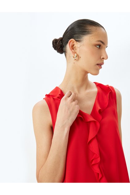 Ruffled V-Neck Sleeveless Crepe Blouse