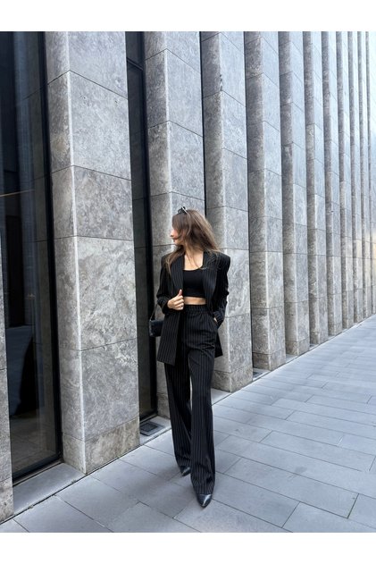 Çizgili Takım Elbise