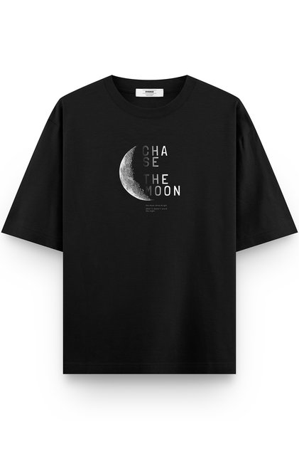تي شيرت مطبوع عليه The Moon مصنوع من القطن بنسبة 100%، تي شيرت أسود برقبة دائرية للجنسين T1058